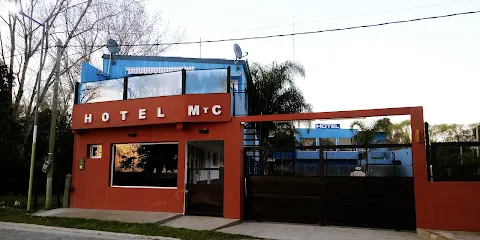 Hotel Hotel M y C